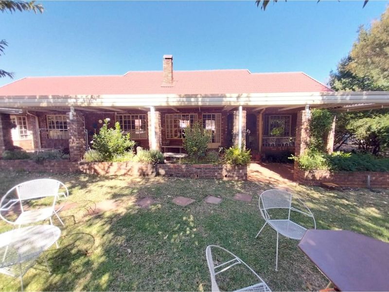 Small Holding for sale in Die Hoewes. - Photo 5