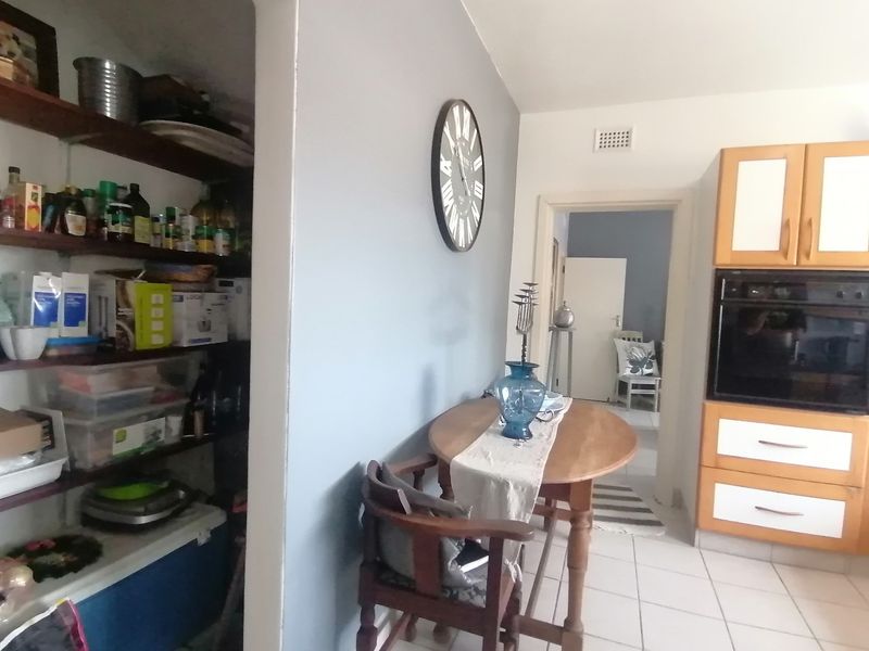 Uvongo. Dream Townhouse  With Direct Access To The Beach - Photo 10