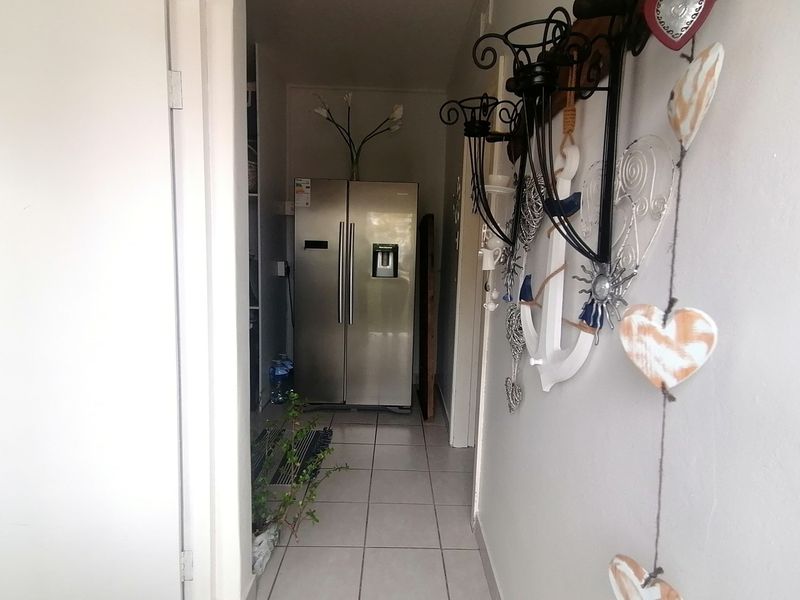 Uvongo. Dream Townhouse  With Direct Access To The Beach - Photo 6