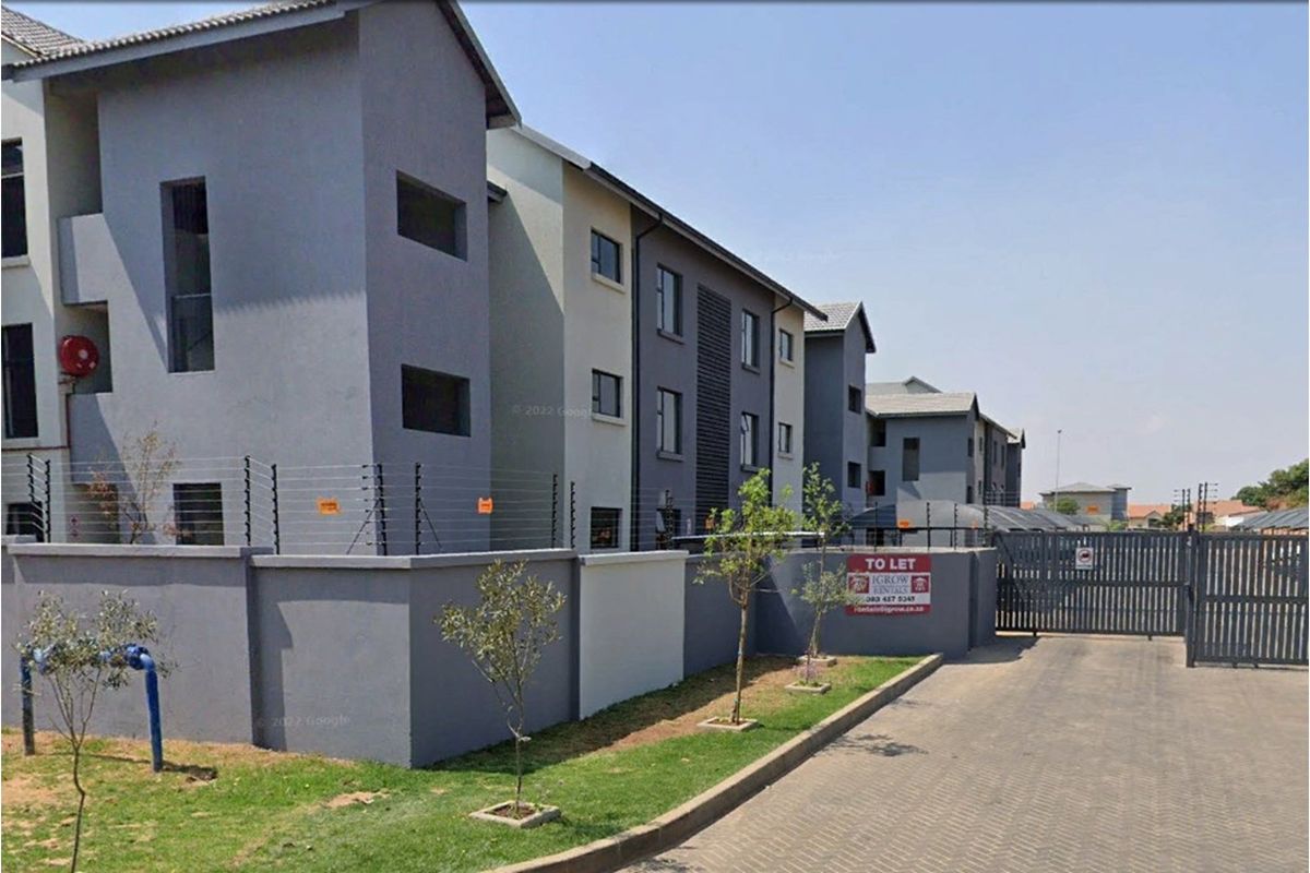 Apartment For Sale in Eveleigh, Boksburg - Photo 2