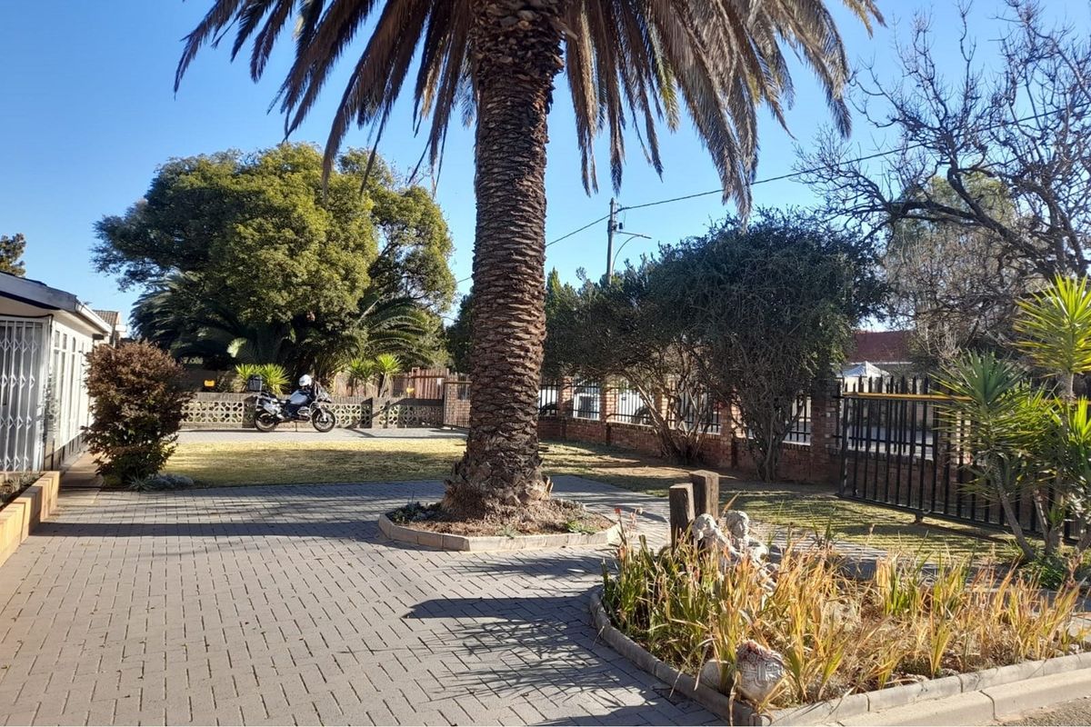 "Sustainable Living in Charming Flimieda Oasis" - Photo 2