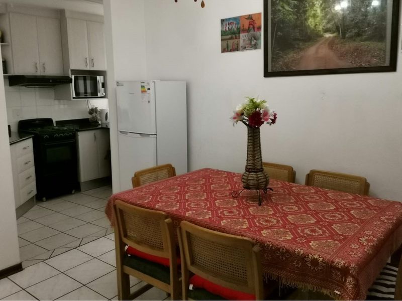 Luxury Living by the Lagoon - Your Seaside Sanctuary Awaits! - Photo 7