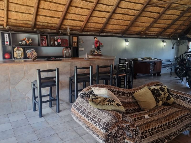 Ready to make your move - Photo 5