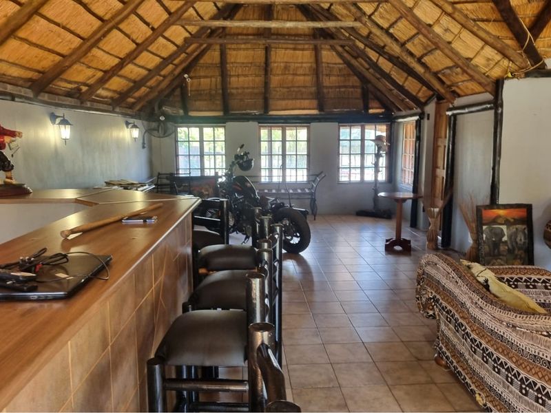 Ready to make your move - Photo 6