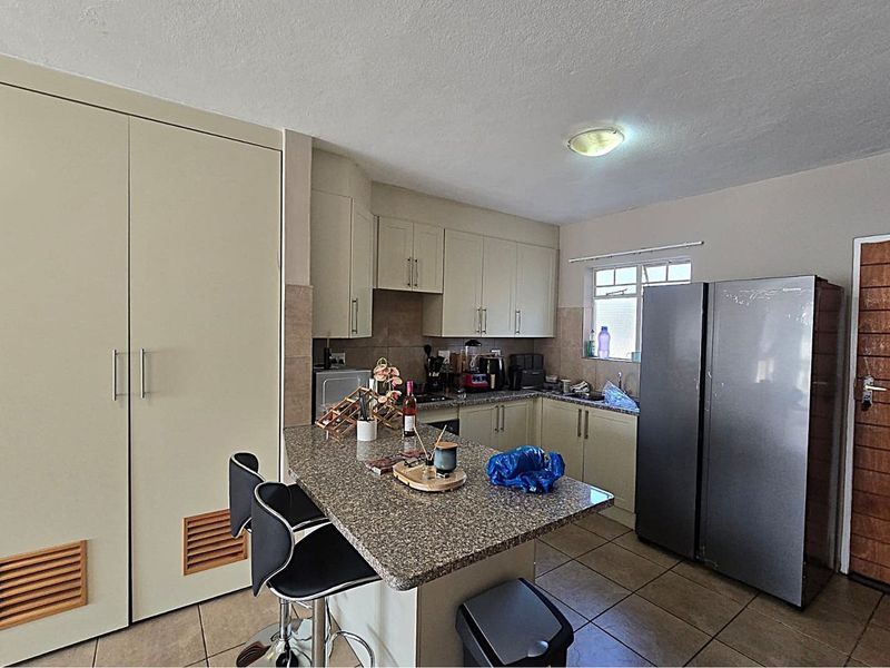 Stylish 2-Bedroom Apartment in Lisas Place! - Photo 6