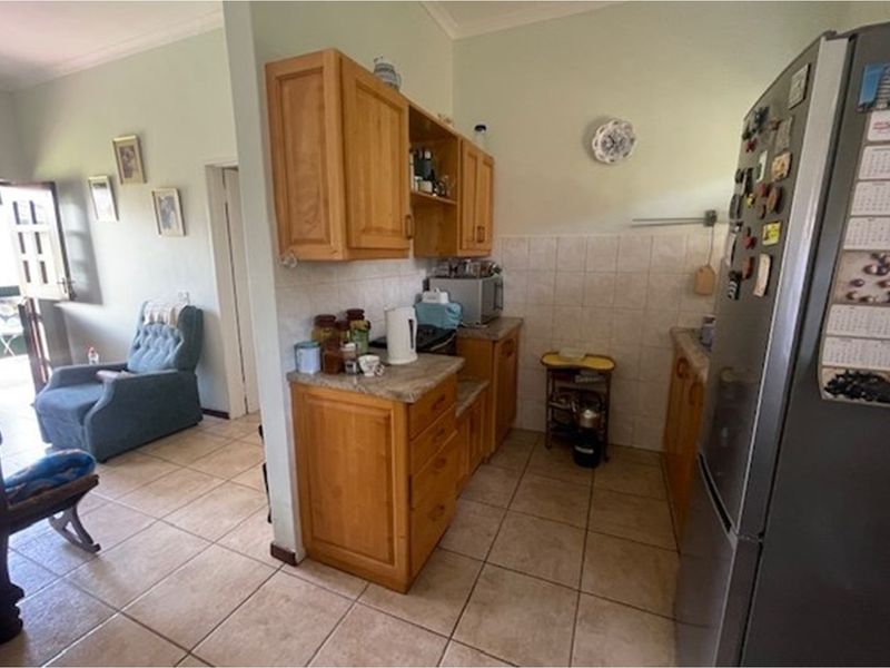 "Charming 1-Bedroom Apartment in White River" - Photo 7