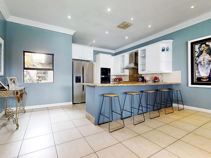 "Exclusive Waterfront Living: Pecanwood's Hidden Gem!" - Photo 9