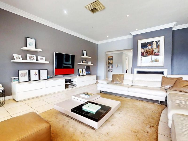 "Exclusive Waterfront Living: Pecanwood's Hidden Gem!" - Photo 6