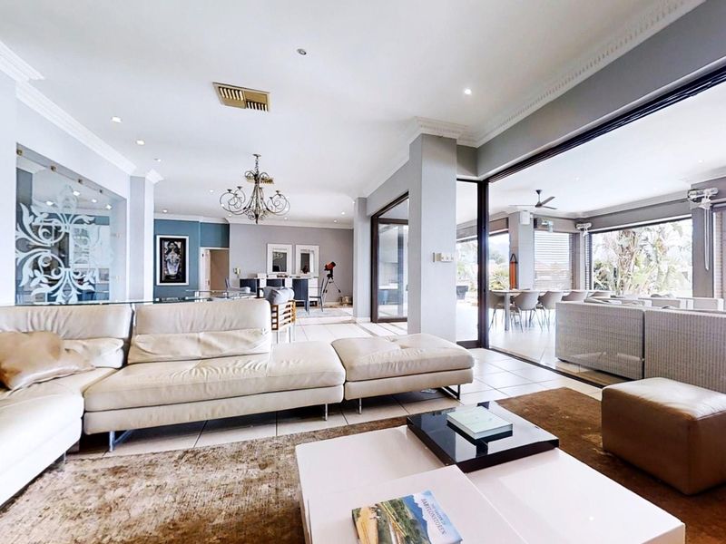 "Exclusive Waterfront Living: Pecanwood's Hidden Gem!" - Photo 4