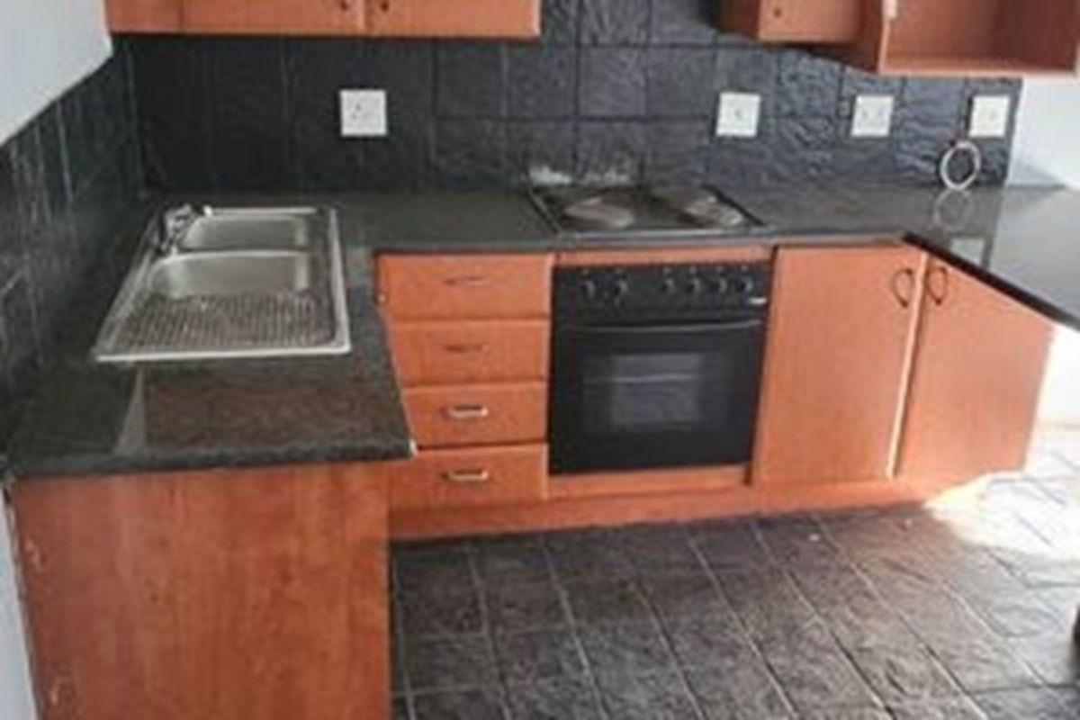 2 Bedroom ,1 Bathroom apartment available for sale in Noordwyk - Photo 4