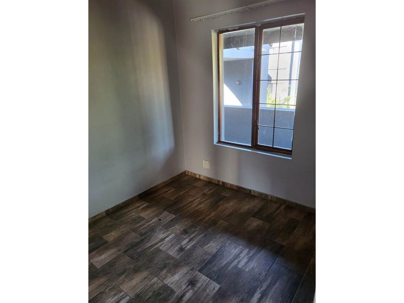 2 Bedroom ,1 Bathroom apartment available for sale in Noordwyk - Photo 8