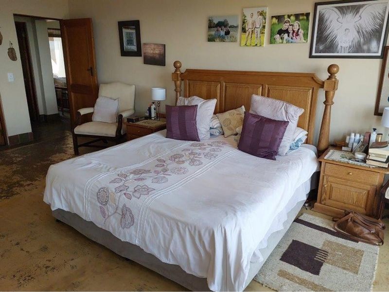 Beautiful Large house for sale in the spectacular Leopards Rock Country Estate - Photo 4