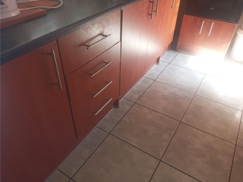 PROPERTY FOR SALE SESHEGO D - Photo 7