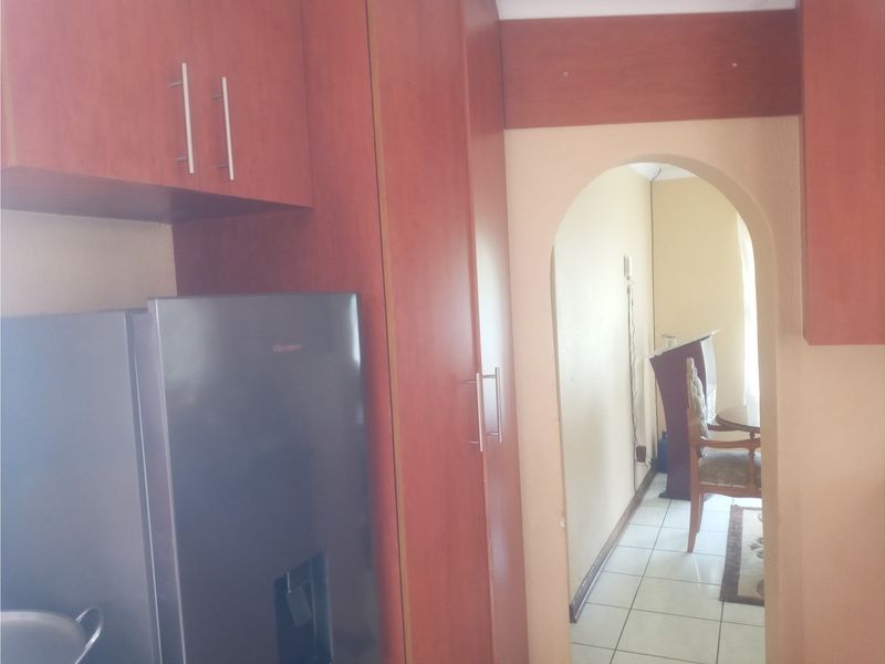 PROPERTY FOR SALE SESHEGO D - Photo 6