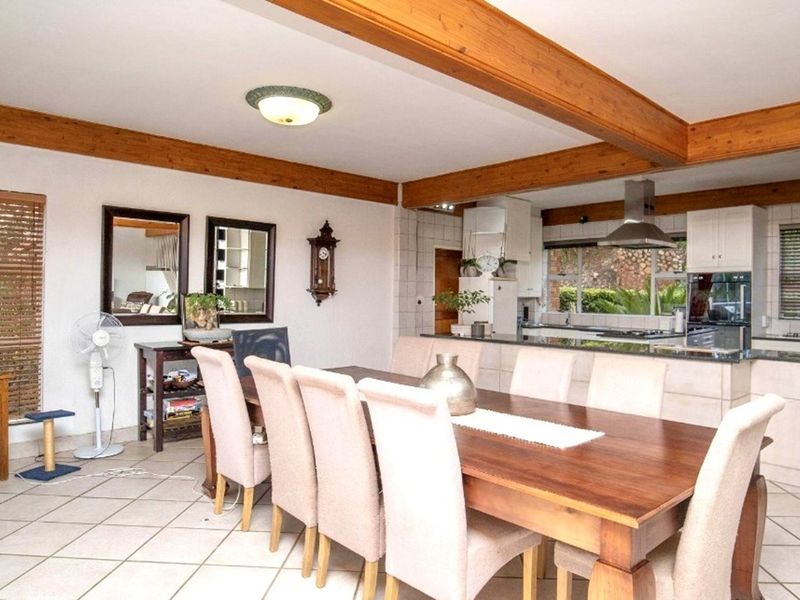 Experience unparalleled luxury in this stunning panoramic 4-storey retreat,situated in Kosmos! - Photo 5