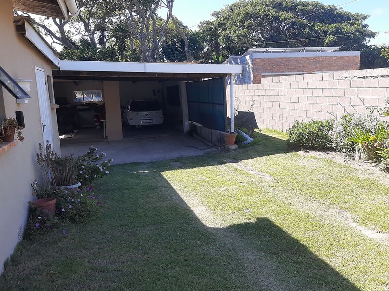 Spacious Home on East Bank Port Alfred - Photo 2