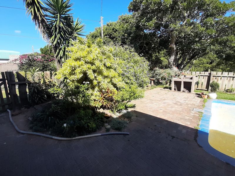 Spacious Home on East Bank Port Alfred - Photo 3