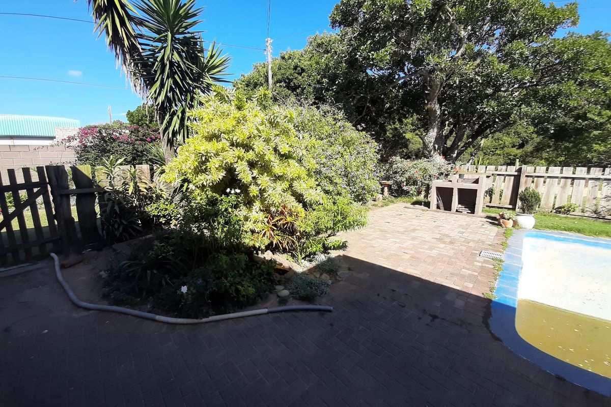 Spacious Home on East Bank Port Alfred - Photo 3