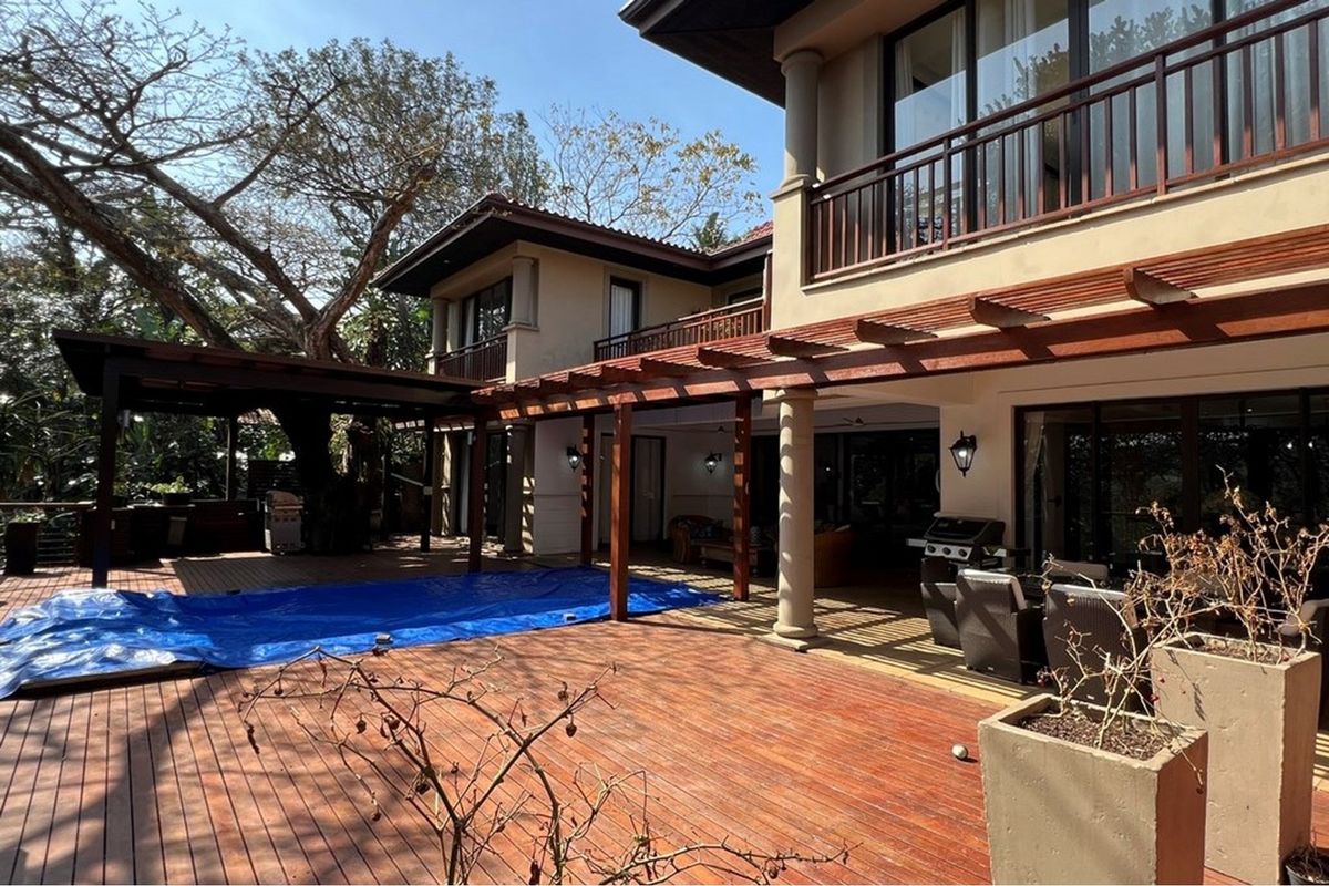 4 Bedroom Home in Zimbali - Photo 3