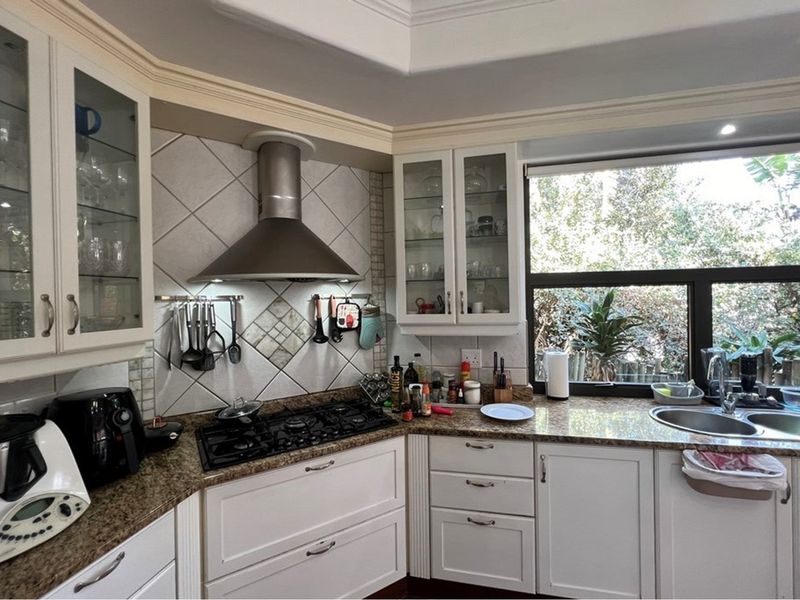 4 Bedroom Home in Zimbali - Photo 5