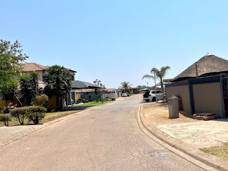 Embrace a chance to create a legacy in a community that offers both comfort and adventure! - Photo 5