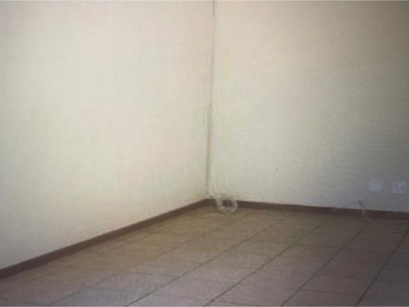 Cosy 3 Bedroom Townhouse in Die Heuwel Estate - Photo 7