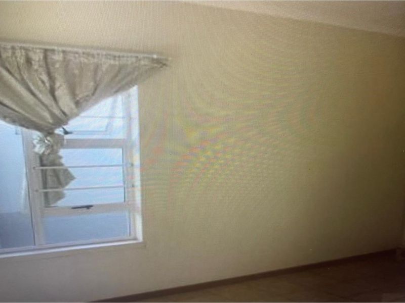 Cosy 3 Bedroom Townhouse in Die Heuwel Estate - Photo 5