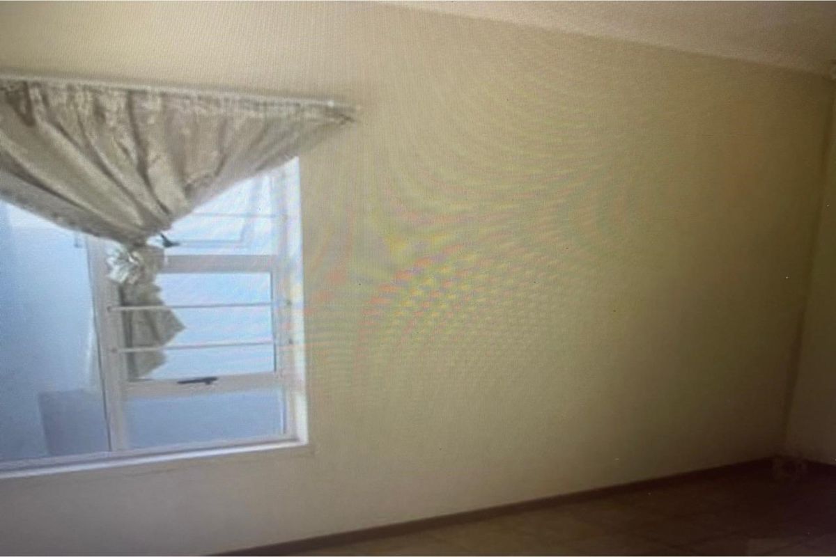 Cosy 3 Bedroom Townhouse in Die Heuwel Estate - Photo 5