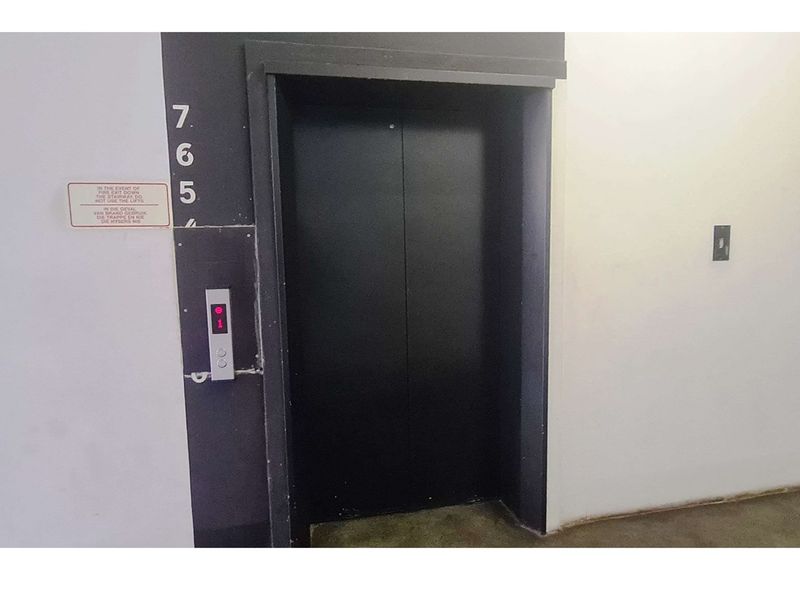 BATCHELOR FOR SALE IN MABONENG - Photo 3