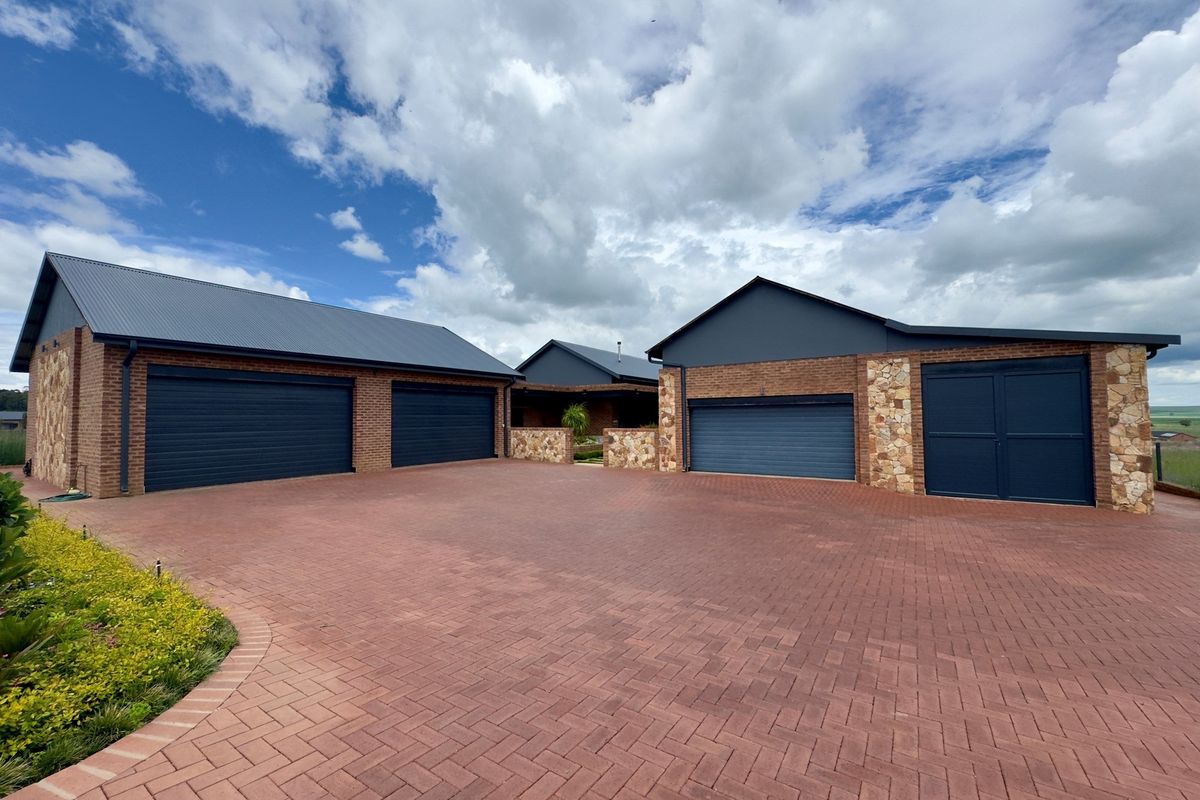 Discover Unrivaled Elegance and Freedom in Glen Cullen Country Estate - Photo 2