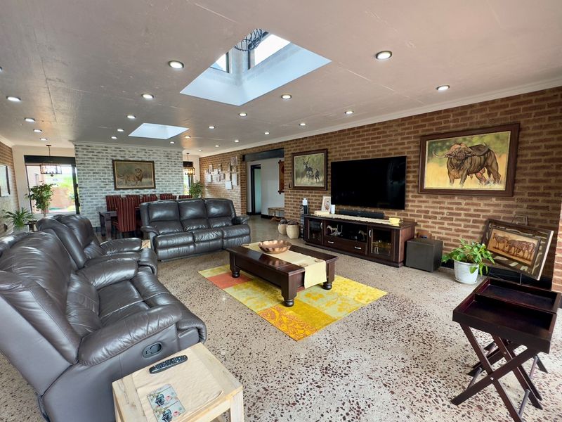 Discover Unrivaled Elegance and Freedom in Glen Cullen Country Estate - Photo 6