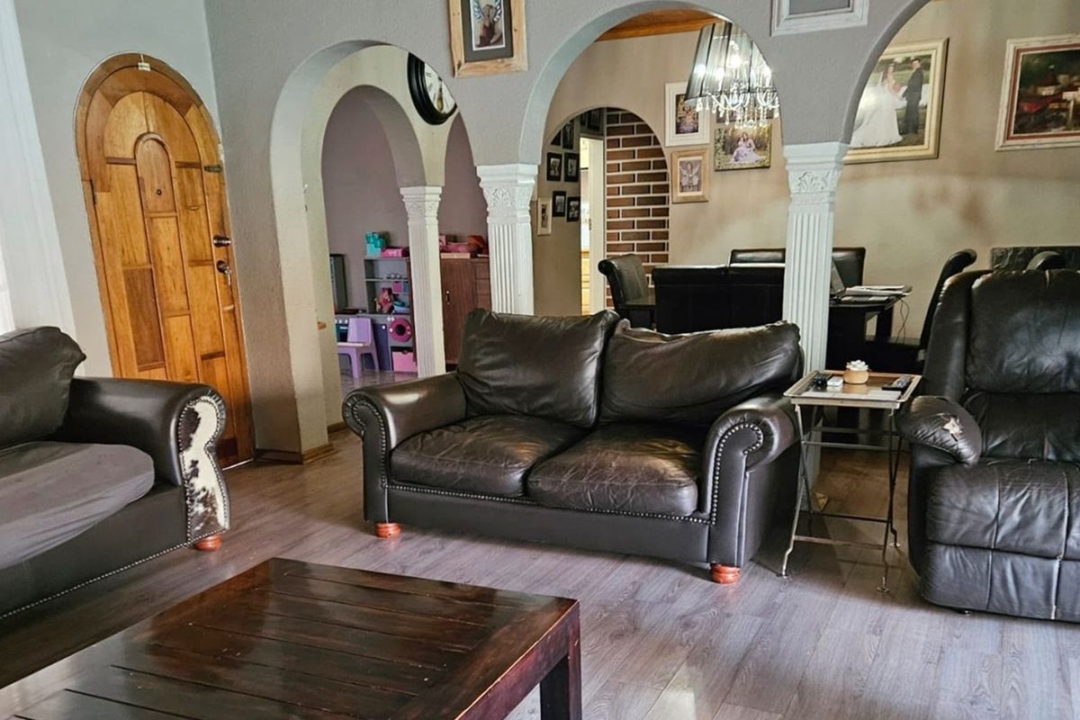 "Family Home in Orkney with Pool " - Photo 5