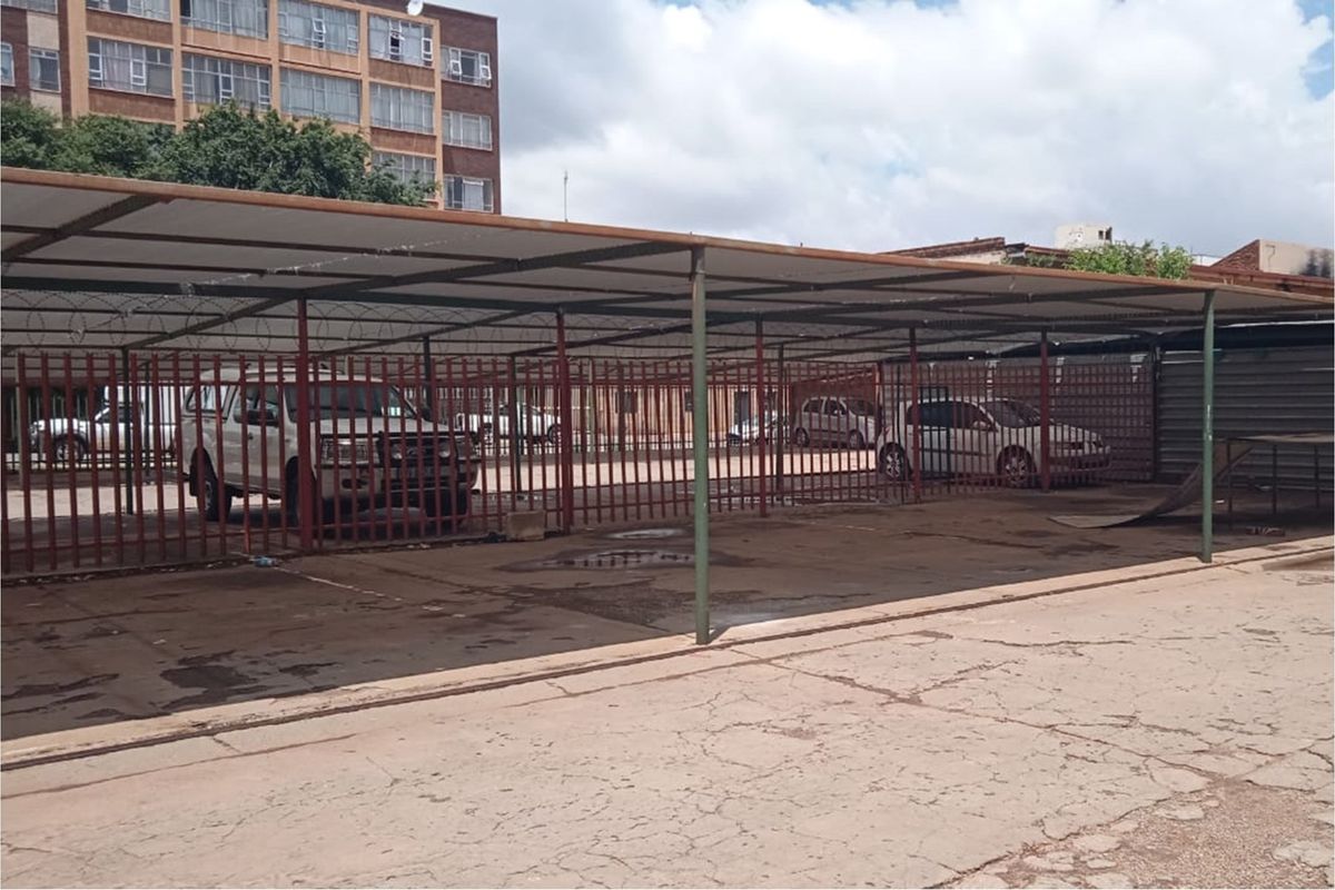 PARKING AREA LOCATED IN KLERKSDORP CBD WITH SECURITY FEATURES - Photo 5