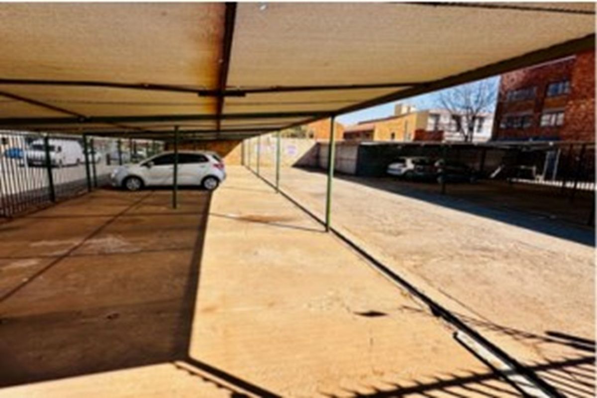 PARKING AREA LOCATED IN KLERKSDORP CBD WITH SECURITY FEATURES - Photo 4