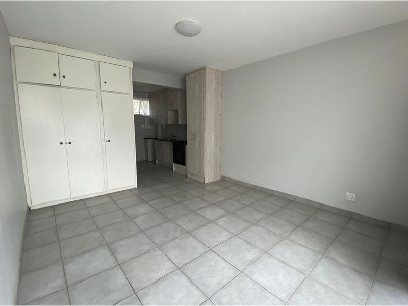 Bachelor flat for Sale in Sasolburg Central - Photo 2