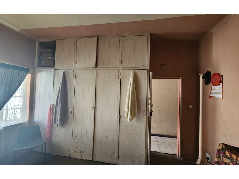 Investment Opportunity: High-Income Property - Photo 3