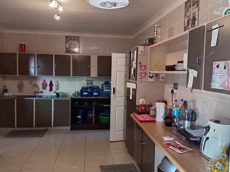 Spacious 4-Bedroom Home in Bethal - Guest House Potential Meets Everyday Luxury - Photo 10