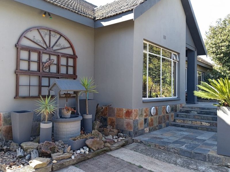 Spacious 4-Bedroom Home in Bethal - Guest House Potential Meets Everyday Luxury - Photo 1