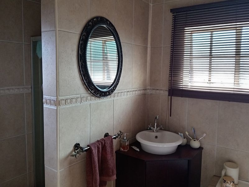 Spacious 4-Bedroom Home in Bethal - Guest House Potential Meets Everyday Luxury - Photo 9