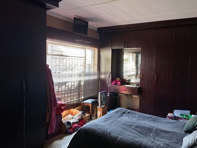 Spacious 4-Bedroom Home in Bethal - Guest House Potential Meets Everyday Luxury - Photo 6
