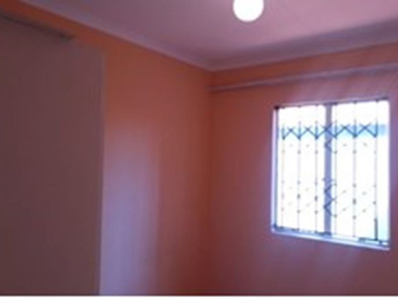 Investor's Sanctuary 3 Bedroom House - Photo 8