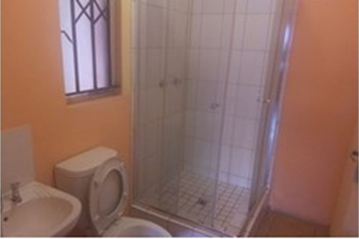 Investor's Sanctuary 3 Bedroom House - Photo 2