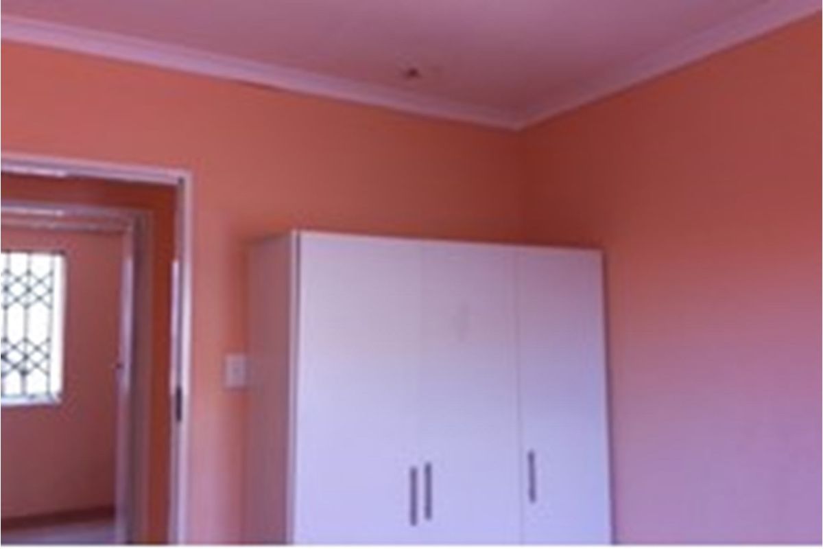 Investor's Sanctuary 3 Bedroom House - Photo 3