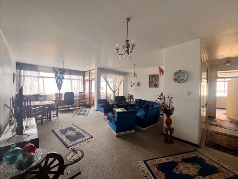 Seaside Bliss: 2.5-Bed North Beach Spacious Apartment - Photo 2