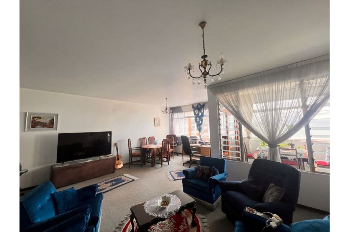 Seaside Bliss: 2.5-Bed North Beach Spacious Apartment - Photo 5
