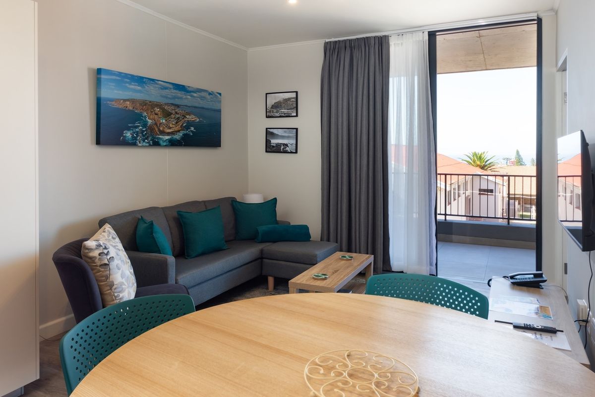 Seaside Perfection - 2-Bedroom Apartment with Ocean Views! - Photo 5