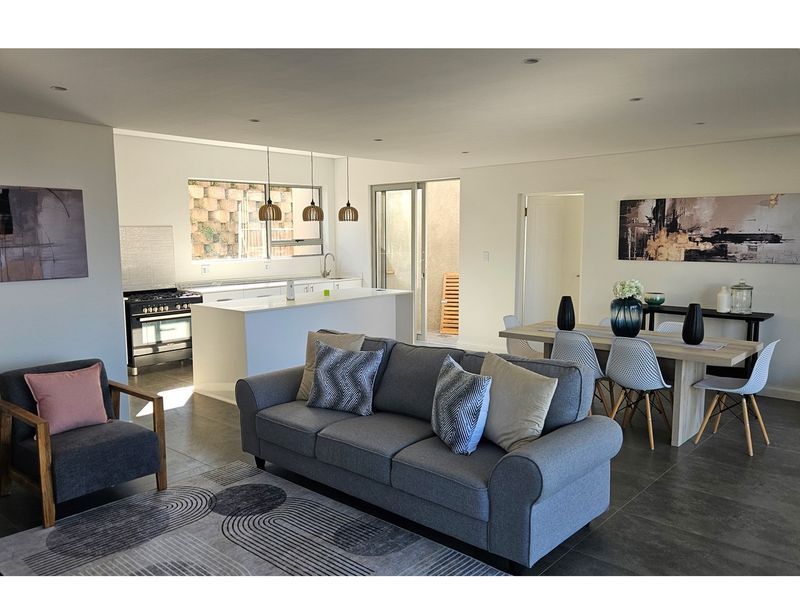 Pet-Friendly 3-Bedroom Townhouse for Sale in Zululami Eco Estate - Photo 3