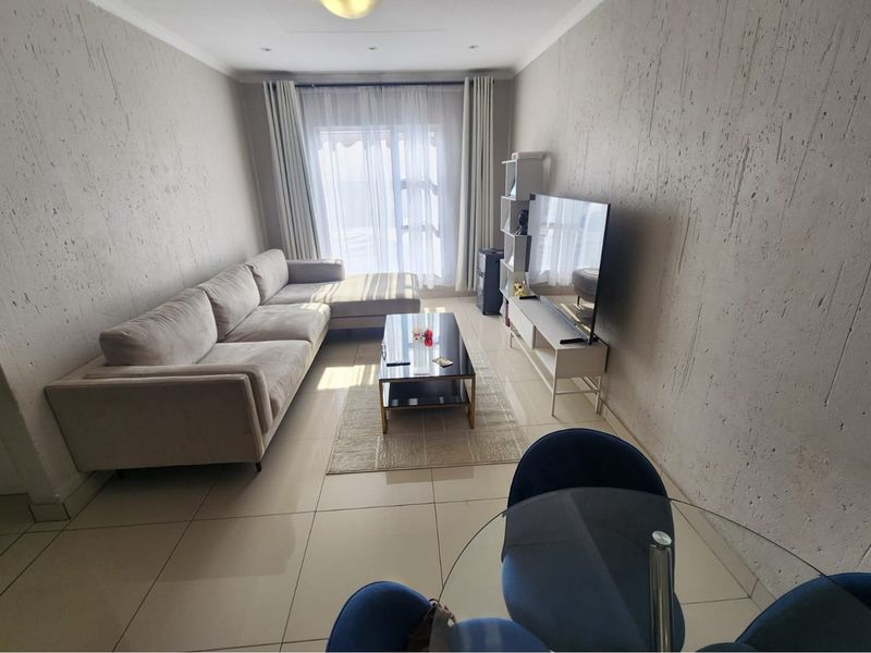 "Modern Apartment in Serene Lyndhurst Awaits You" - Photo 5