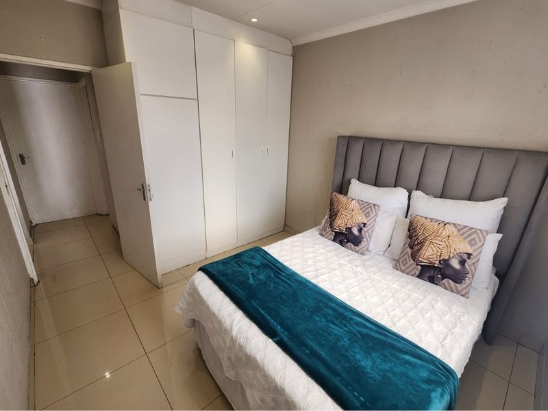 "Modern Apartment in Serene Lyndhurst Awaits You" - Photo 6