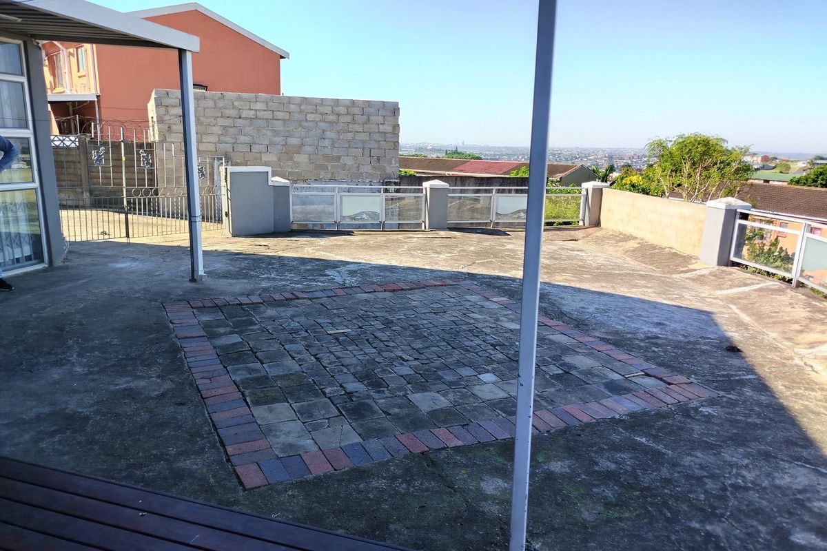 Spacious 3-Bedroom Extended Corner Duplex for Sale in Westham, Phoenix - Photo 4